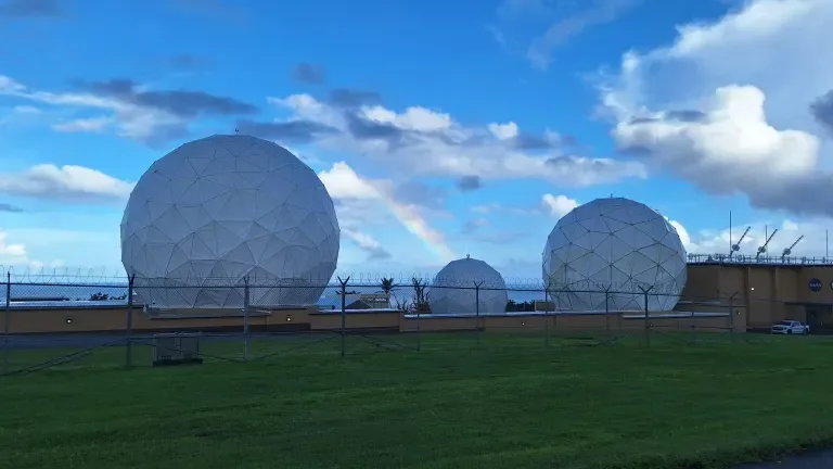 NASA'nın Pasifik'teki Kritik Gözü Geri Döndü: Guam İstasyonu Yeniden Ayakta