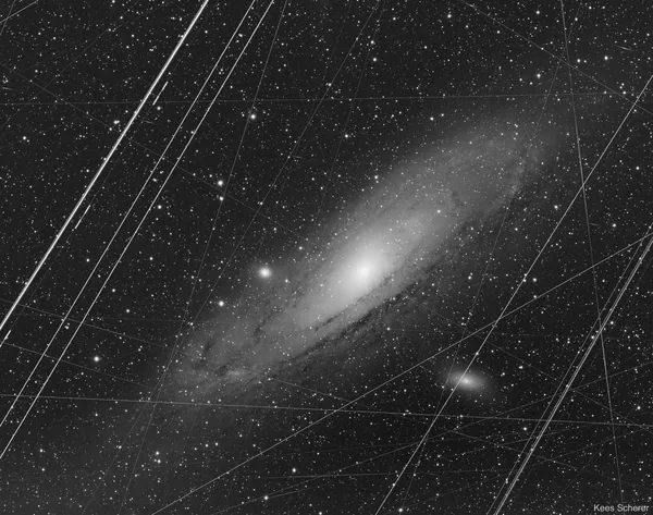 Photoshop Öncesi Andromeda: Gökyüzünün Ham Gerçeği